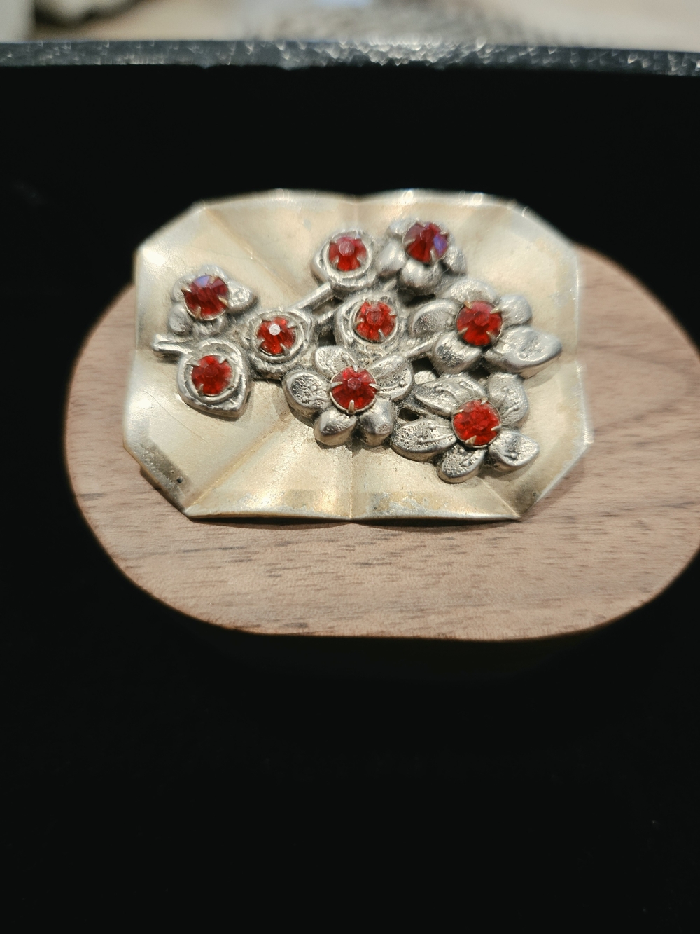 Vintage 1930's-40's Pot Metal Style Red Bouquet Brooch